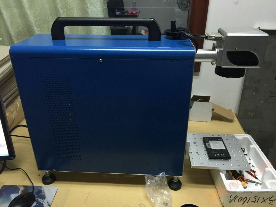 Máquina portátil de marcado láser (27)